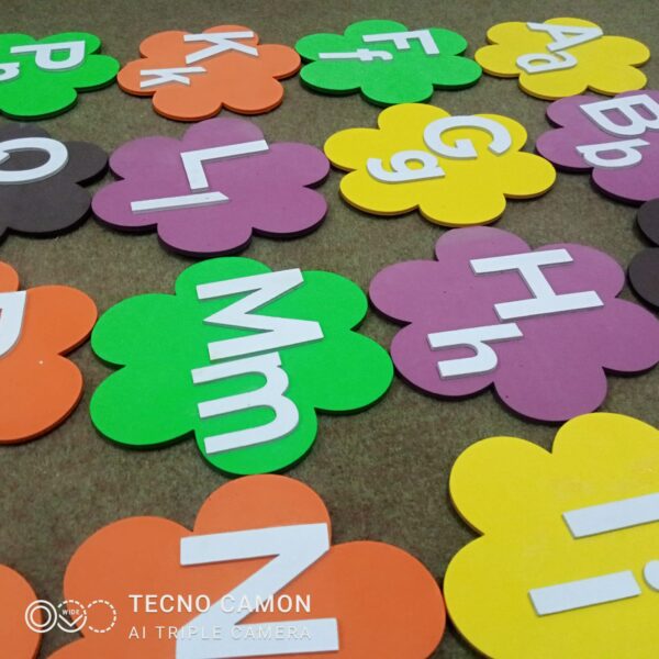 flower-shaped ABC Montessori materials - Image 2